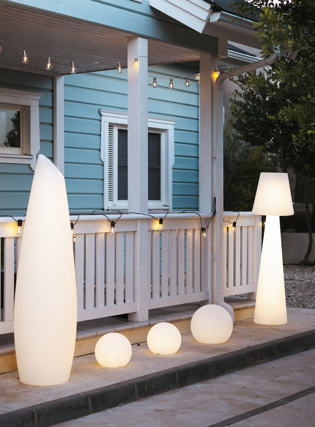 Lola 100 Floor Lamp: Cordless or Plug-In Option – Newgarden