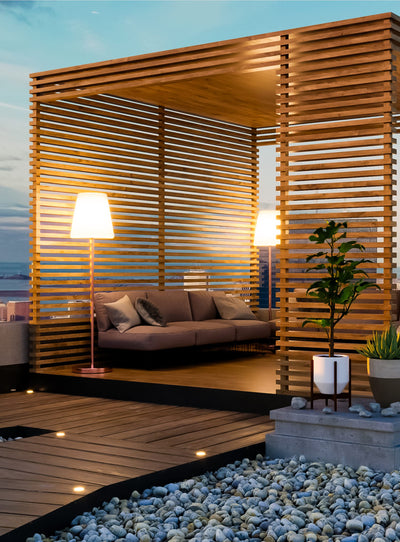 Impressive Illumination: The Lola Slim 180 Enhances Any Area with 800 Lumens & Customizable Light Colors.